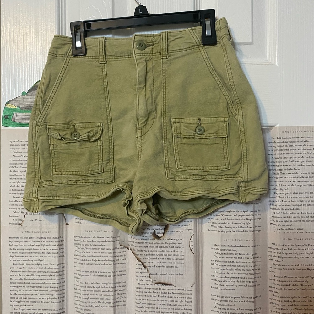 American eagle green cargo shorts size 0